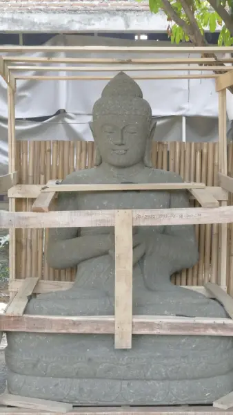 Product image 1 of the product “Seated Buddha, 209cm high, natural green ”